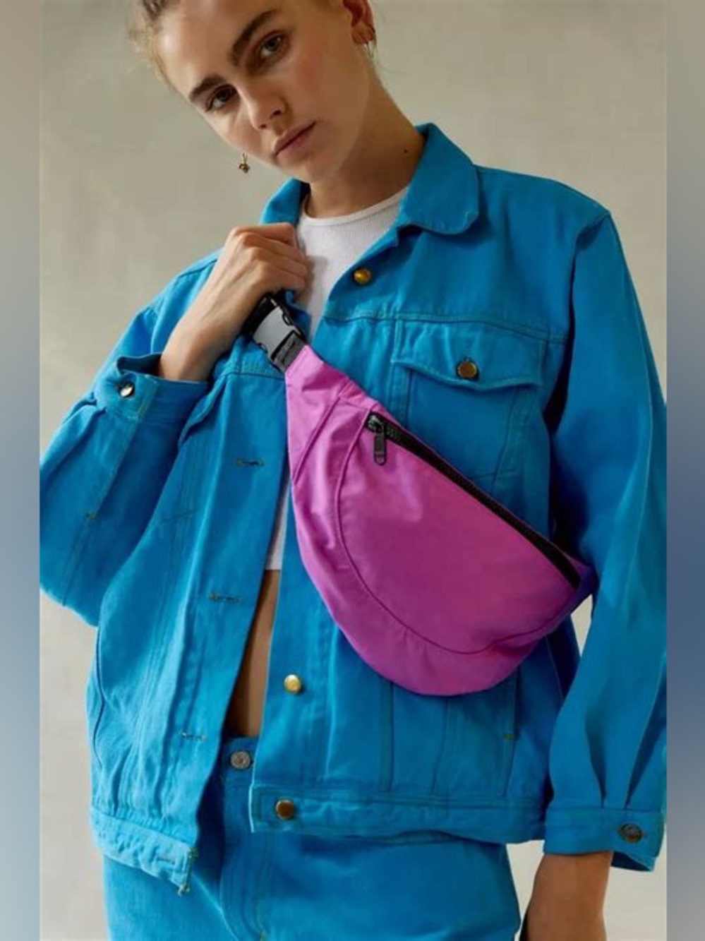 BAGGU Crescent Fanny Pack Extra Pink EUC